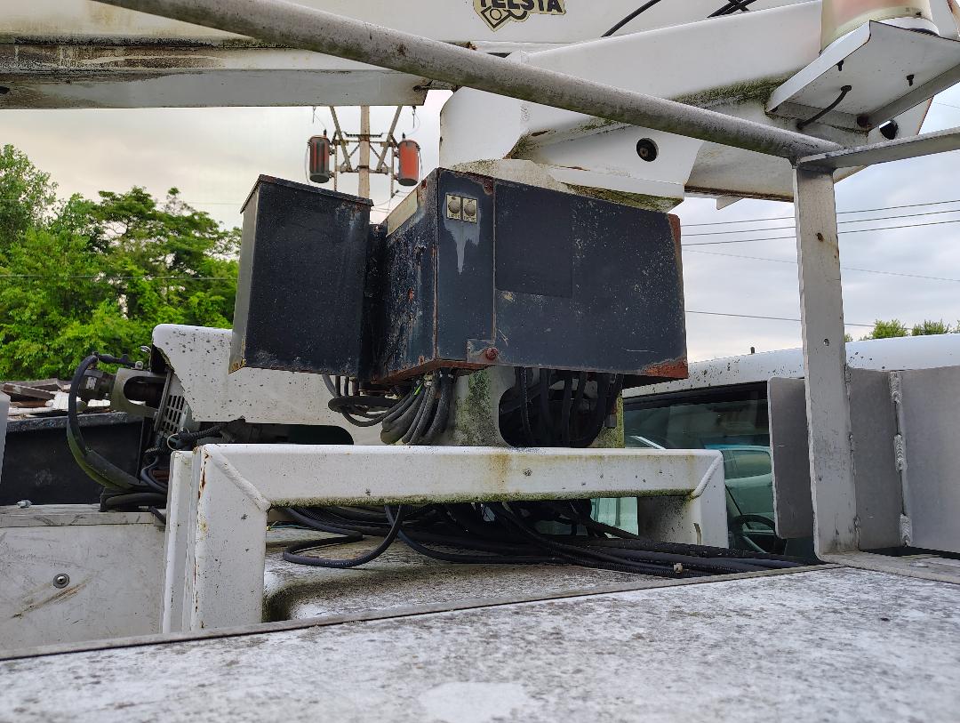 2001 CHEVROLET 3500 - Image 22